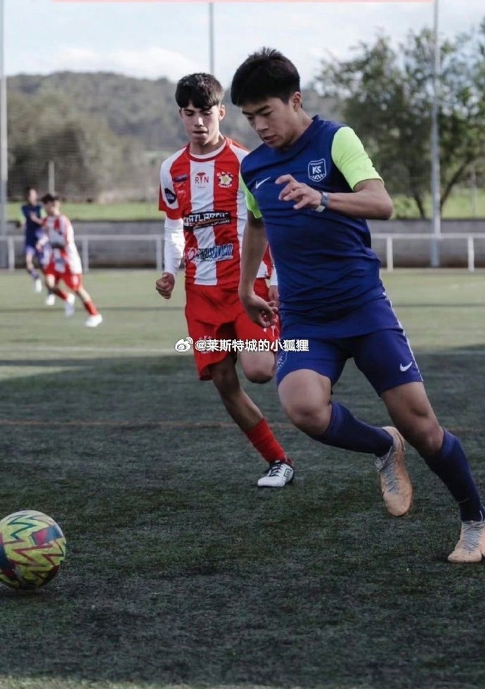 效力巴達(dá)洛納U16的中國球員汪修昊，入選西班牙加泰羅尼亞大區(qū)隊(duì)