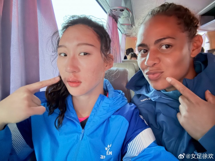 神勇！女足國門徐歡曬照，比賽中被球砸臉仍力保球門不失