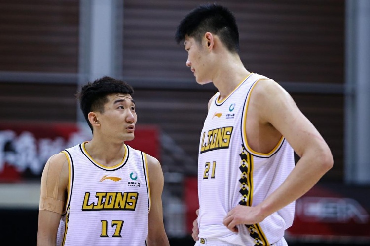 本賽季主場金身告破！張寧上籃絕殺 廣廈12連勝&主場19連勝遭終結(jié)