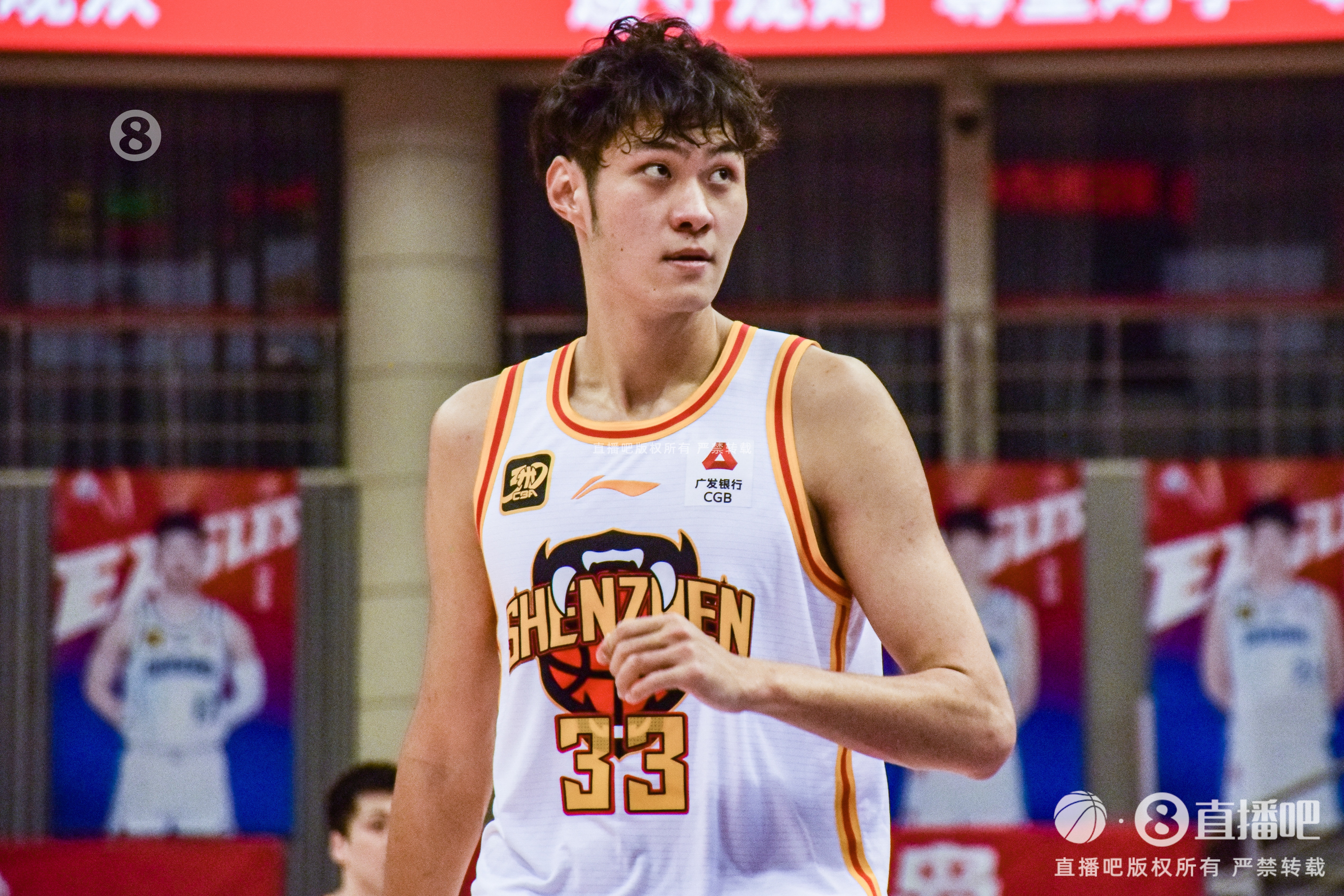 苦戰(zhàn)44分鐘！王浩然16中8拿到22分6板7助 正負值-20