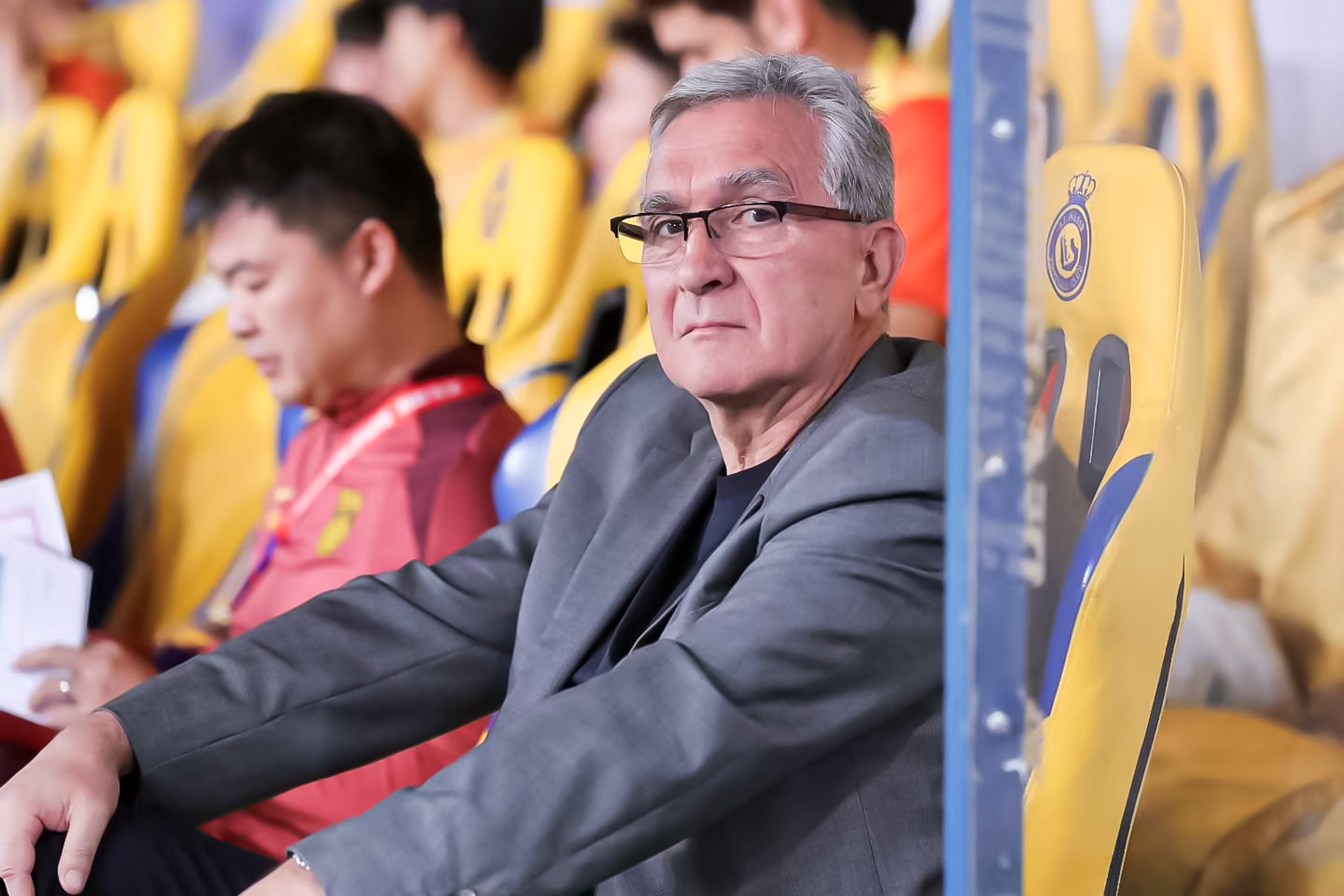 媒體人：長期集訓(xùn)伊萬練了什么？進攻戰(zhàn)術(shù)只有高準翼大腳找張玉寧